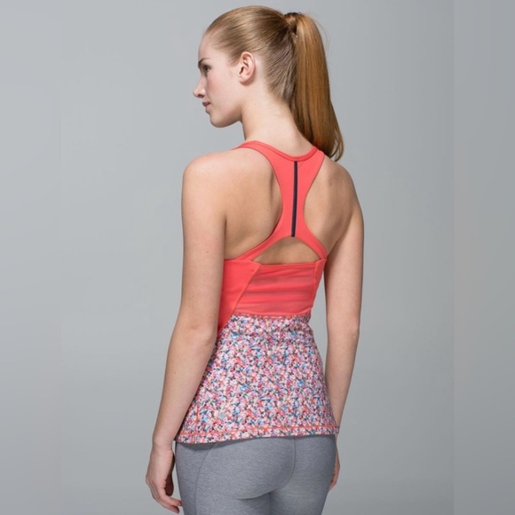 Lululemon Athletica Mesh With Me Floral Print Athletic Tank Top SIZE 8 MEDIUM - Picture 3 of 12